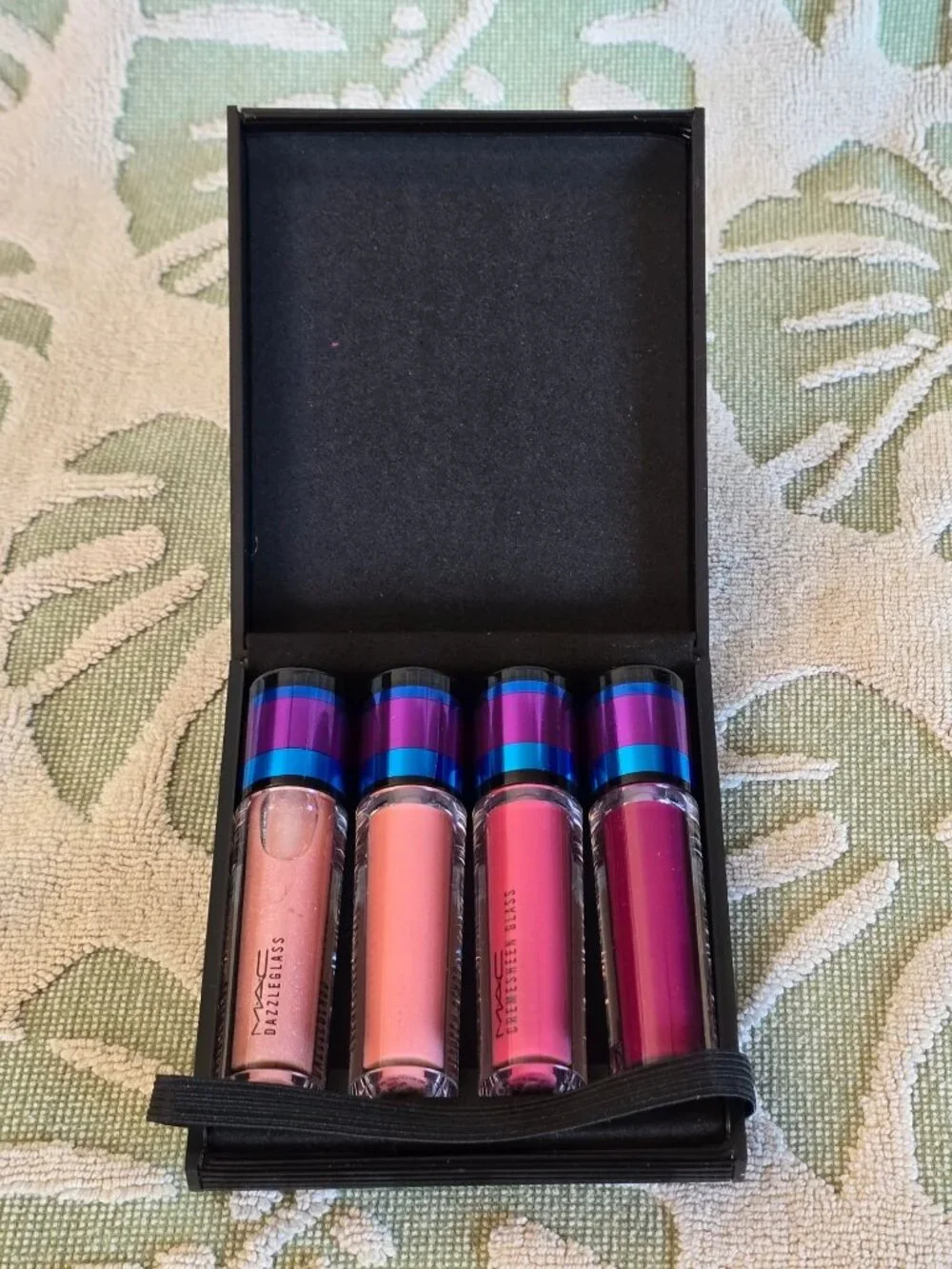 MAC Cosmetics Holiday Lip Gloss Set Dazzleglass
